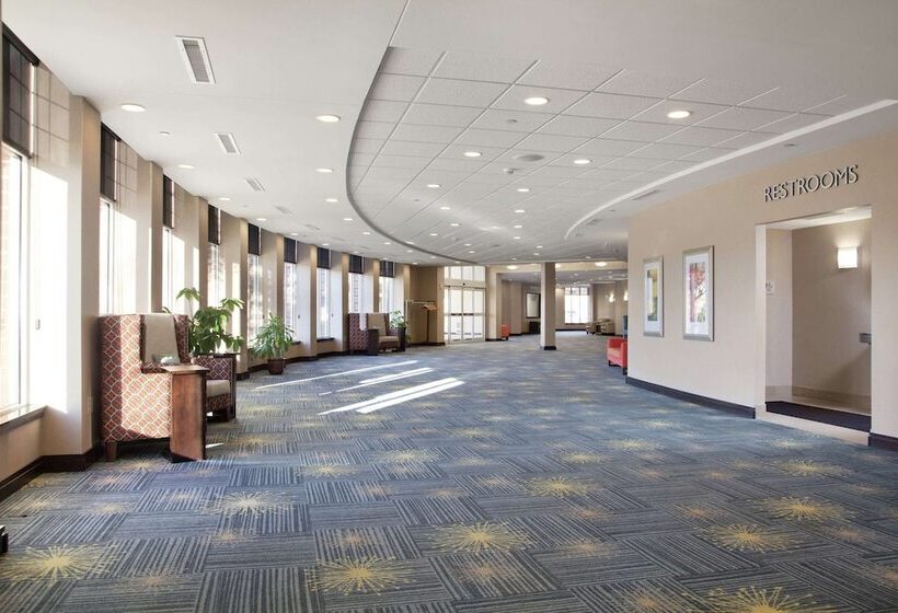 Отель Hilton Garden Inn Fargo