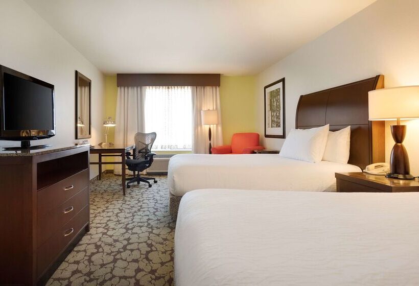 בית מלון כפרי Hilton Garden Inn Hoffman Estates
