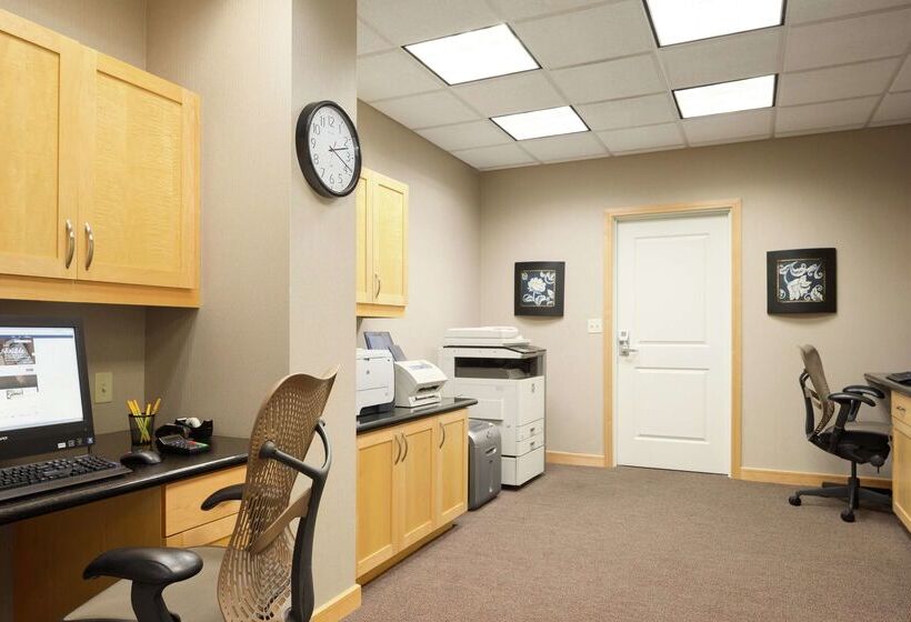 בית מלון כפרי Hilton Garden Inn Toledo Perrysburg