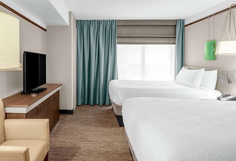 هتل Hilton Garden Inn Wilmington Mayfaire Town Center