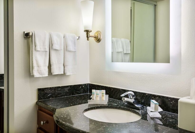 هتل Homewood Suites By Hilton Birmingham South Inverness