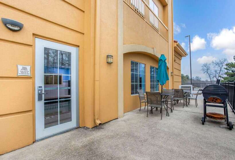 هتل La Quinta Inn & Suites By Wyndham Fultondale Birmingham N