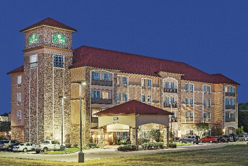 هتل La Quinta Inn & Suites By Wyndham Allen At The Village