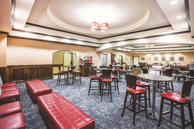 هتل La Quinta Inn & Suites By Wyndham Allen At The Village