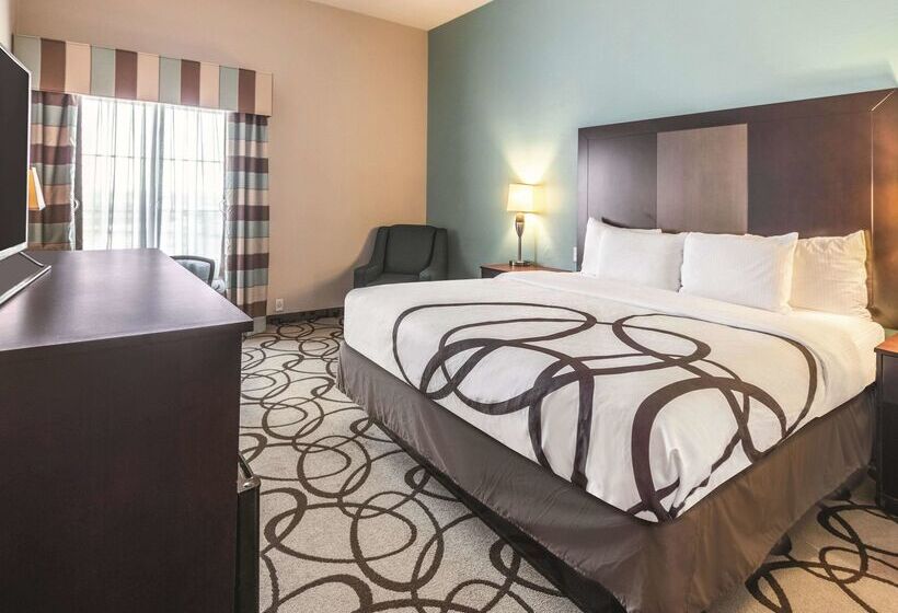 هتل La Quinta By Wyndham Fort Worth   Lake Worth