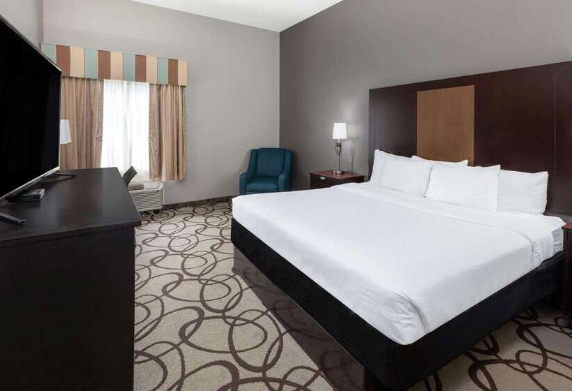 هتل La Quinta By Wyndham Fort Worth   Lake Worth