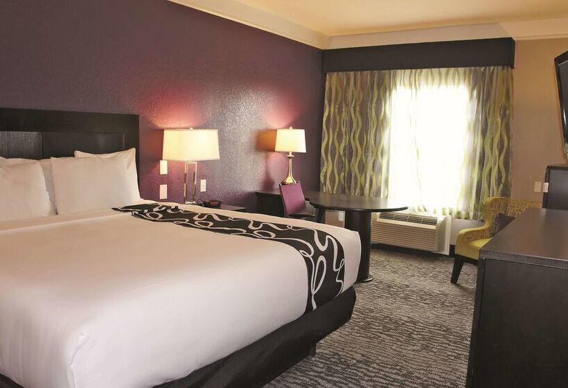 هتل La Quinta By Wyndham Pearland