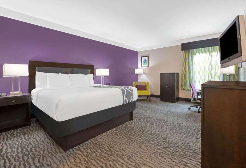 هتل La Quinta By Wyndham Pearland