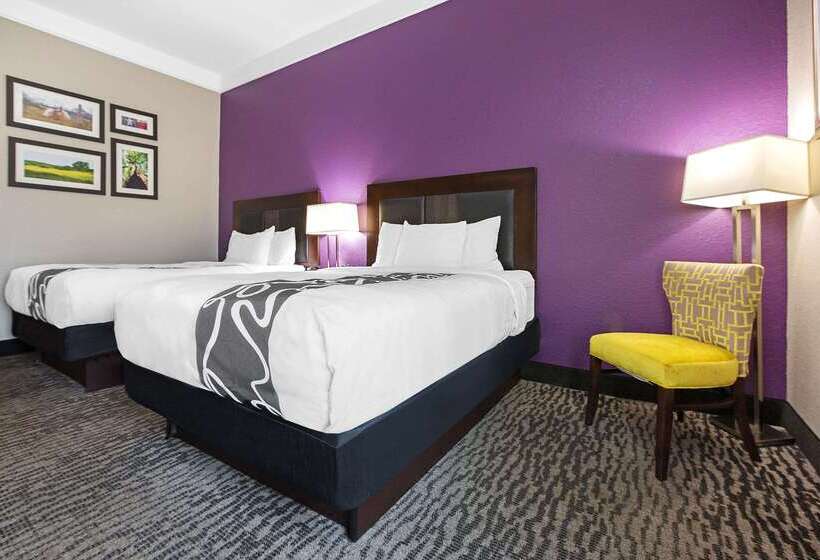هتل La Quinta By Wyndham Pearland