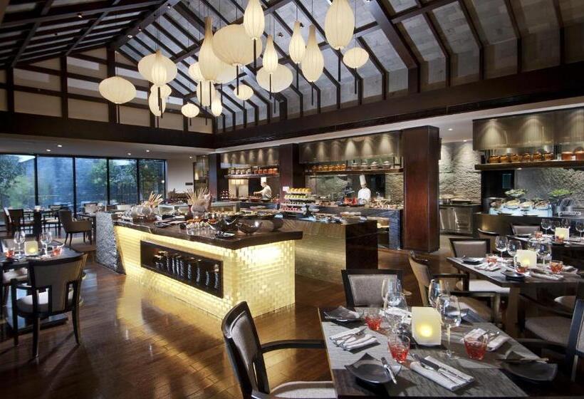 בית מלון כפרי Pullman Lijiang Resort & Spa