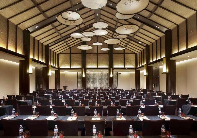 בית מלון כפרי Pullman Lijiang Resort & Spa