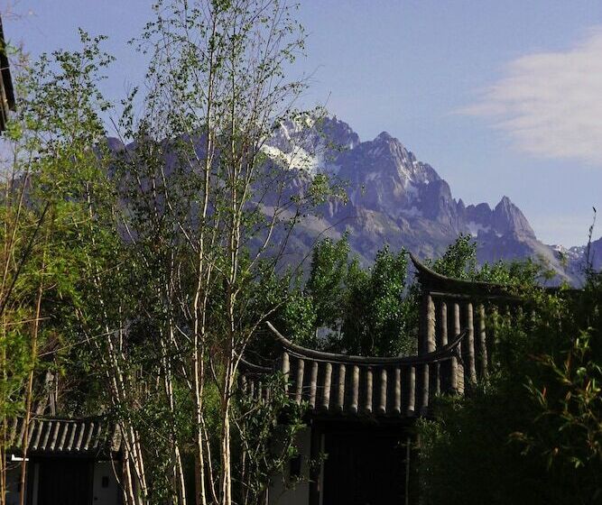 בית מלון כפרי Pullman Lijiang Resort & Spa