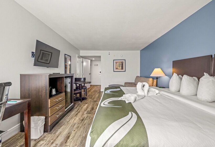 فندق Quality Inn & Suites Tampa Ybor City