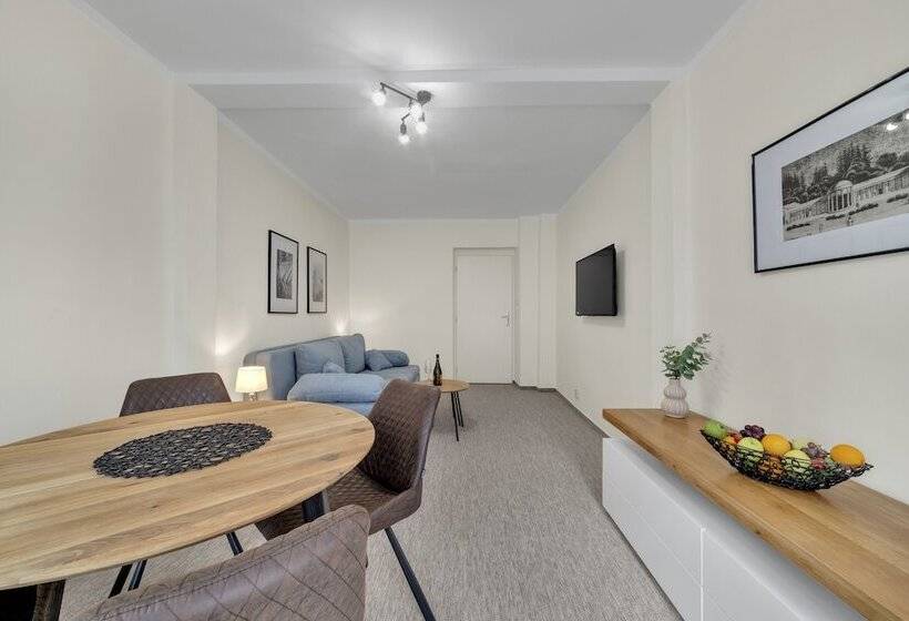 هتل Rezidence Villa Gloria