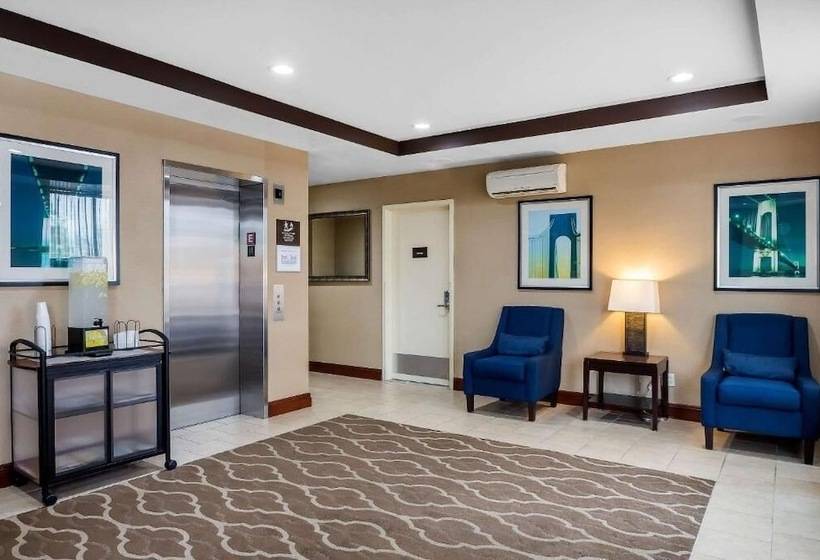 فندق The Staten Island Inn