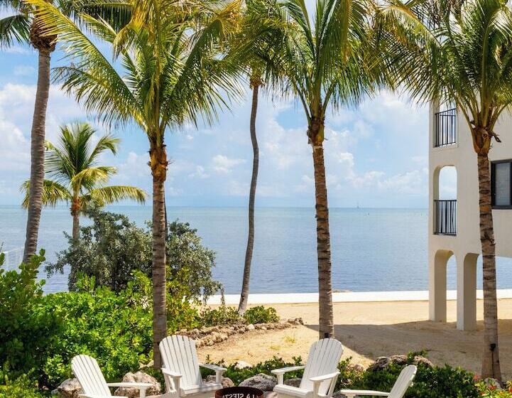 La Siesta Resort & Villas