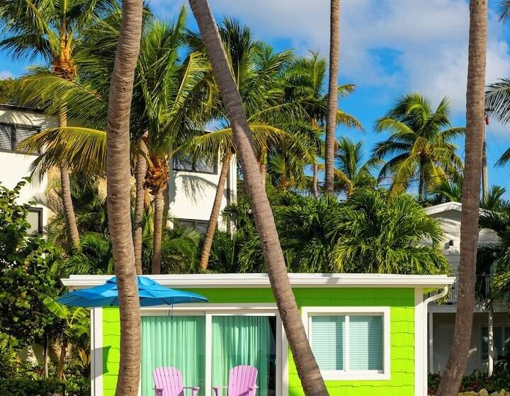 La Siesta Resort & Villas