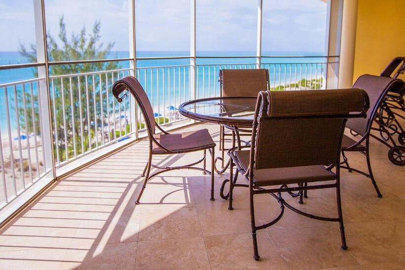 استراحتگاه The Tuscany On Grace Bay