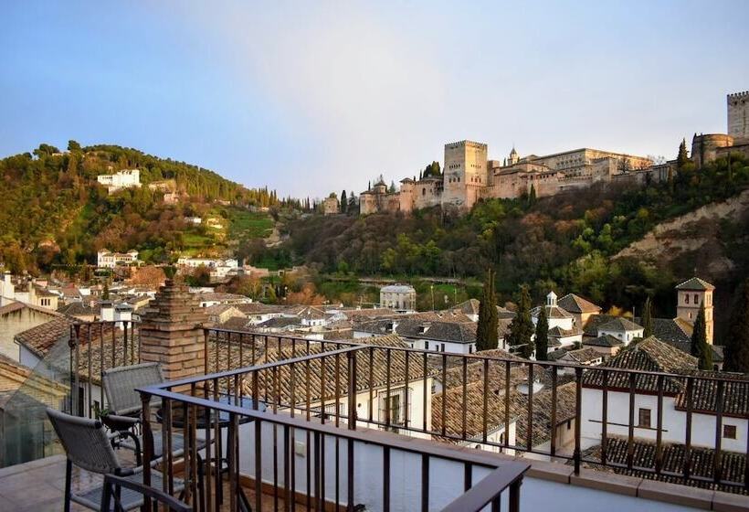 Apartamentos Alhambra