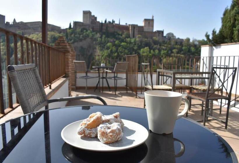 Apartamentos Alhambra