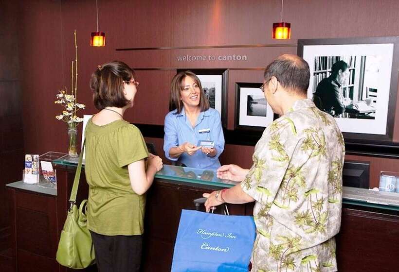 Hampton Inn & Suites Detroit Canton