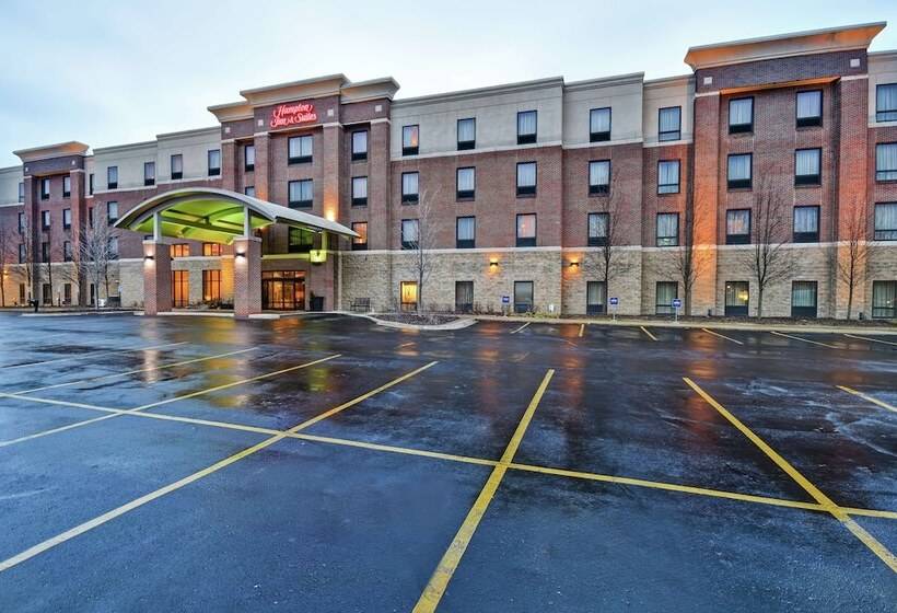 Hampton Inn & Suites Detroit Canton