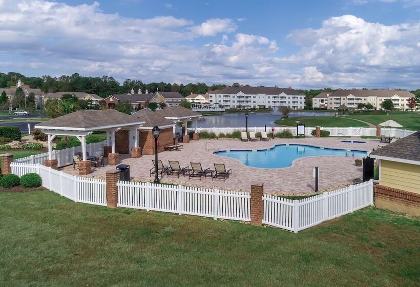 هتل Club Wyndham Governors Green