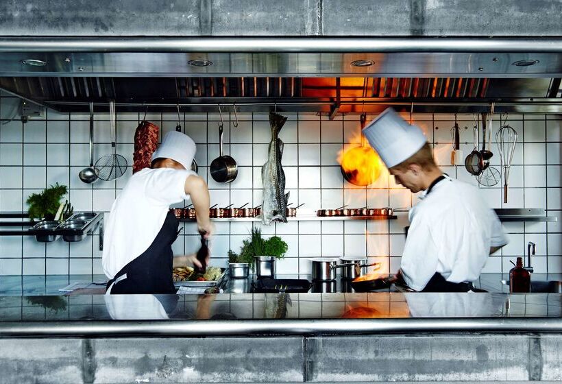 هتل Comwell Kongebrogaarden