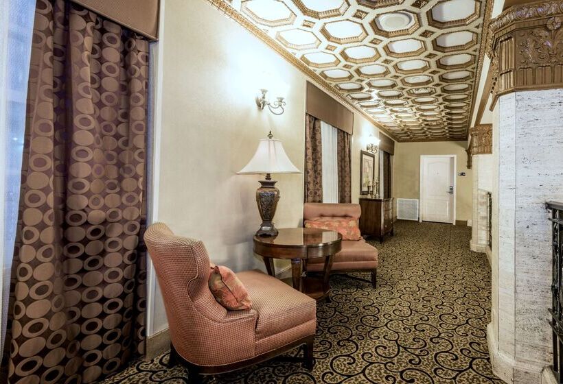 هتل Hampton Inn & Suites Montgomery Downtown