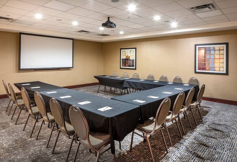 هتل Hampton Inn & Suites Omaha Southwest La Vista
