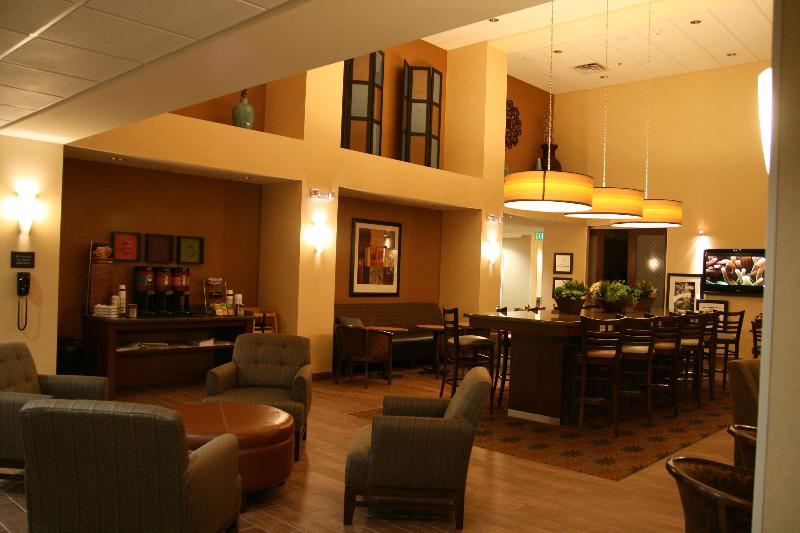 هتل Hampton Inn & Suites Pueblo/north