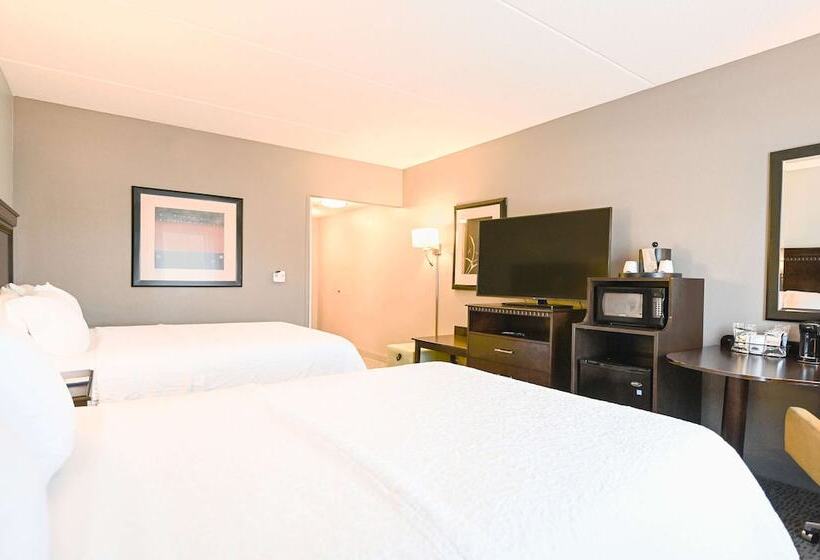 호텔 Hampton Inn Suites Smithfield