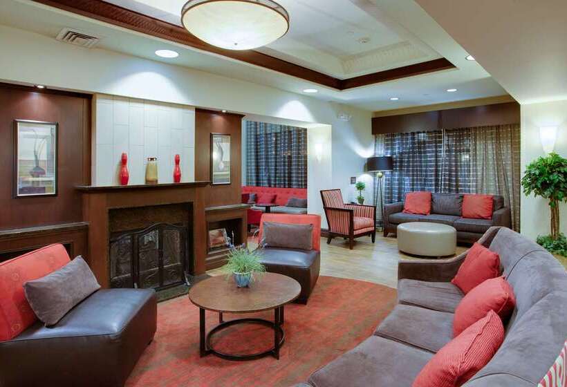 فندق Hampton Inn Garden City Long Island
