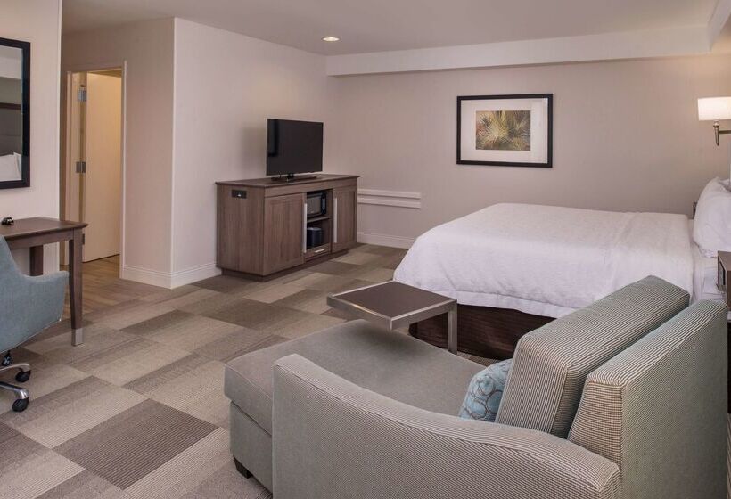 هتل Hampton Inn Channel Islands Harbor/oxnard