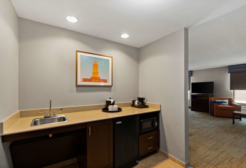 هتل Hampton Inn & Suites Fort Belvoir Alexandria South