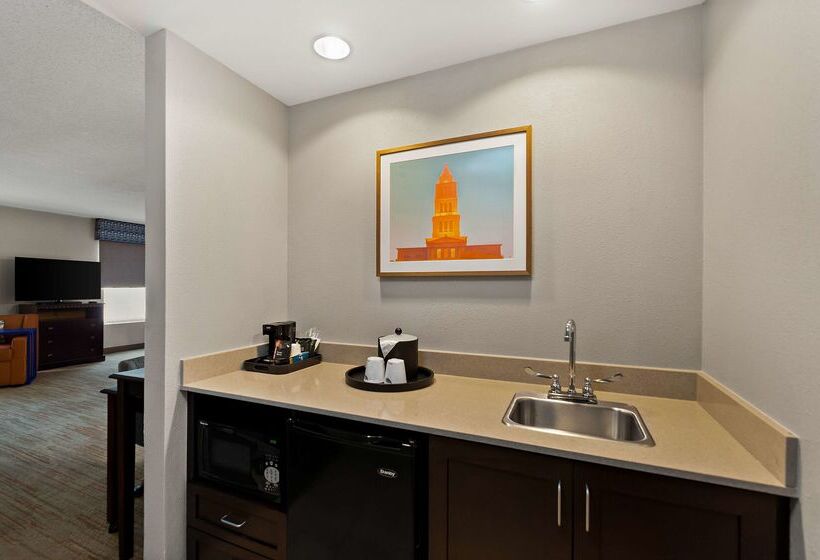 هتل Hampton Inn & Suites Fort Belvoir Alexandria South