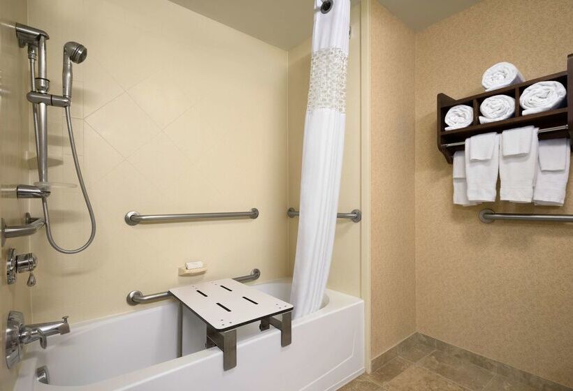 هتل Hampton Inn & Suites Williamsburg Central