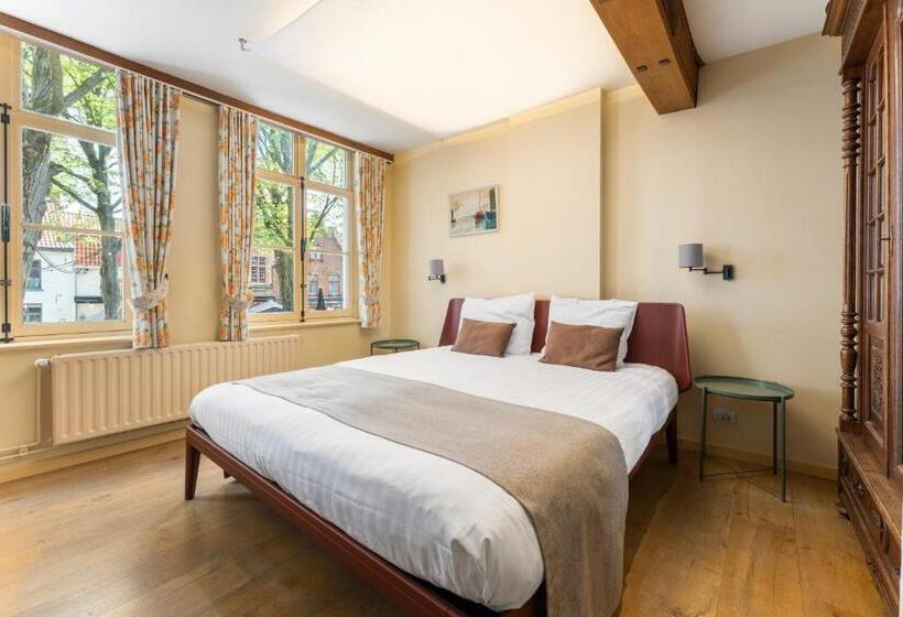 مبيت وإفطار Lake Suites