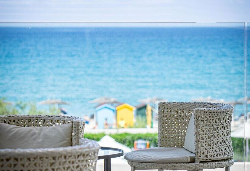 هتل Almyros Beach