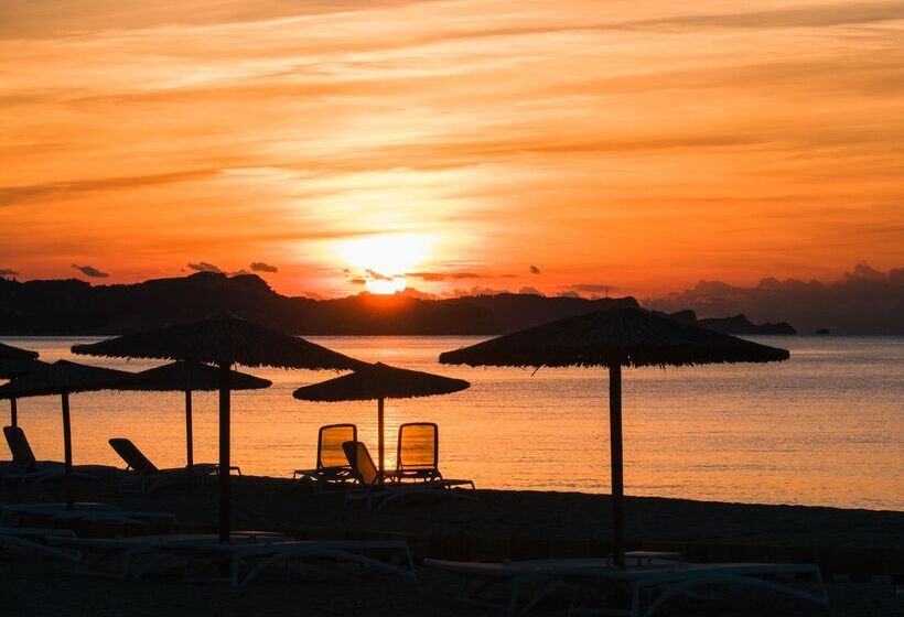 هتل Almyros Beach