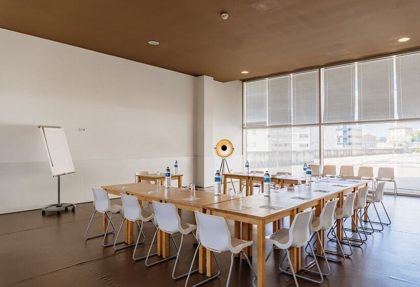 호텔 Basic Braga by Axis