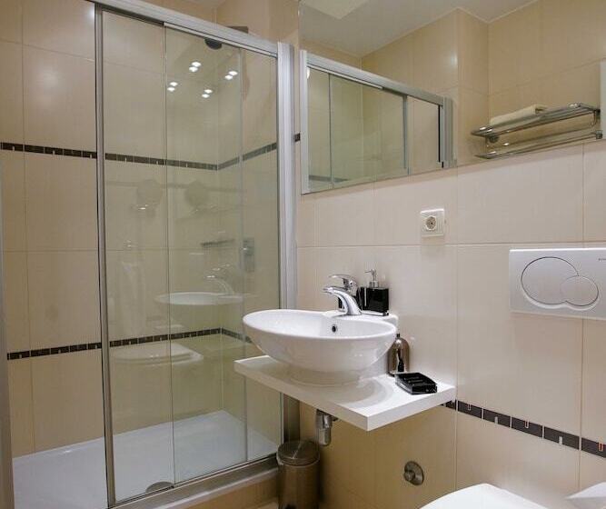 هتل Boutique Guest Accommodation Zephyrus