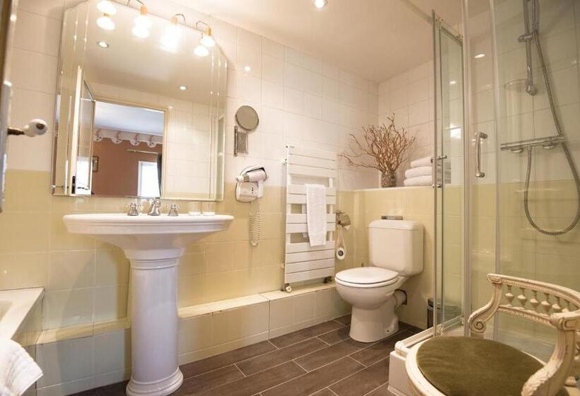 בית מלון כפרי Chateau De Lantic