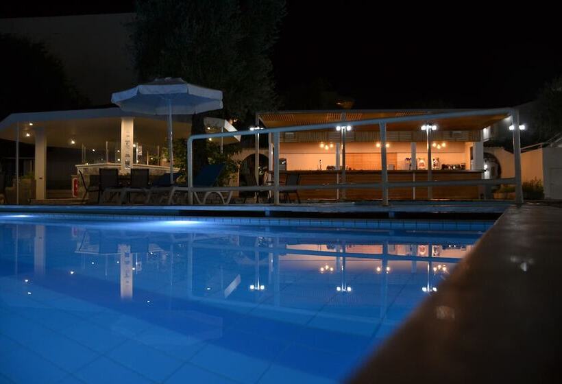 هتل Dassia Holiday Club