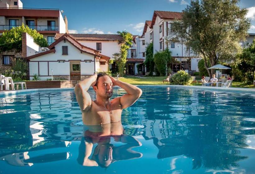 فندق فئة نجمة واحدة L Hirondelle   Adults Only