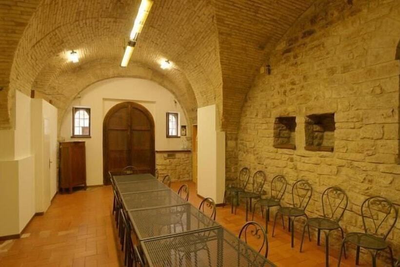فندق Albergo La Rocca