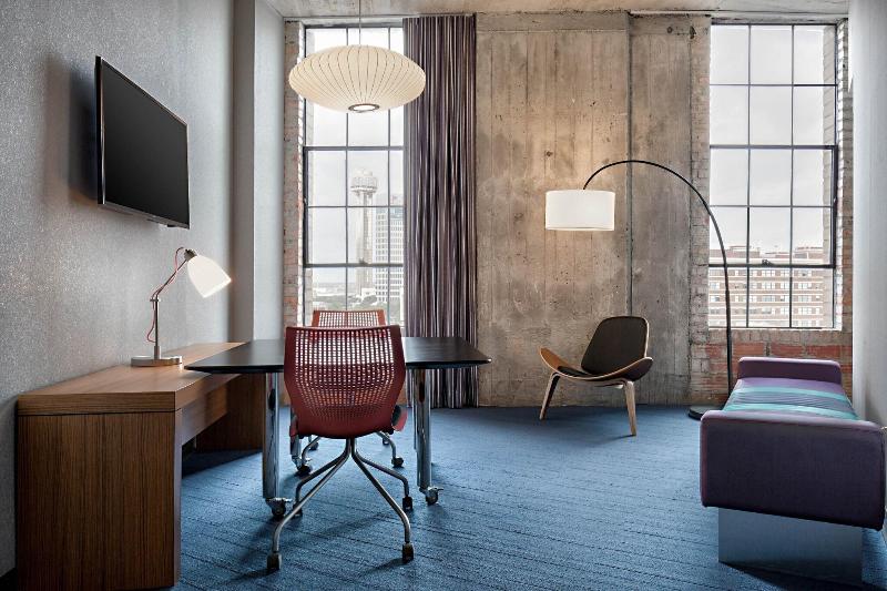 هتل Aloft Dallas Downtown