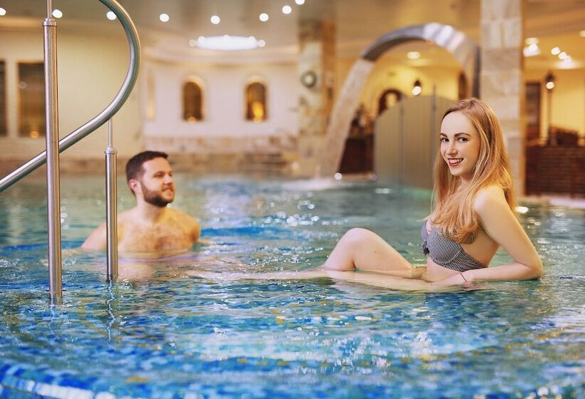 هتل Carlsbad Plaza Medical Spa & Wellness