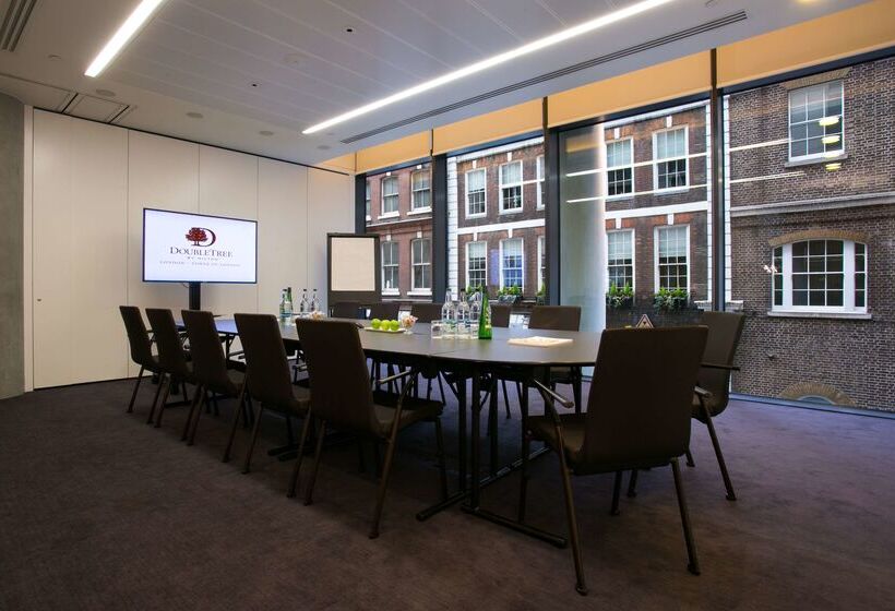 Doubletree By Hilton Hotel London  Tower Of London