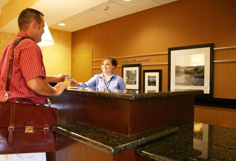 ホテル Hampton Inn And Suites Dobson